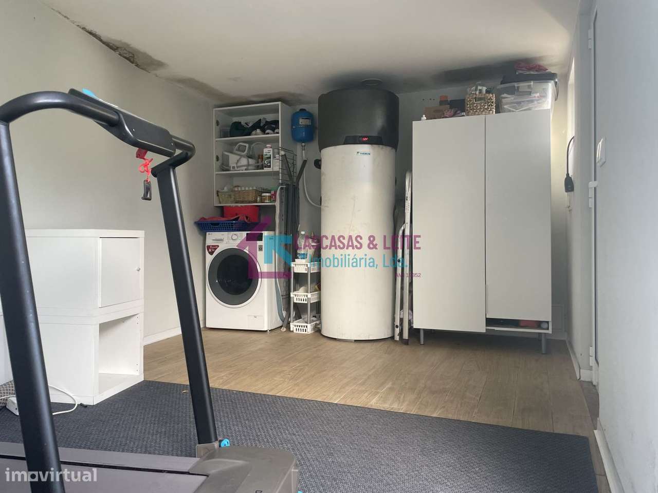 Moradia Bifamiliar T1+T3, Freixo-18