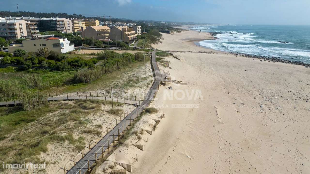 Terreno c/ 609 m² na Madalena (Praias)-8