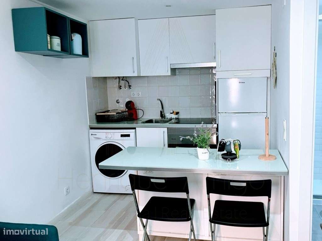 Apartamento T1 no Coração de Sesimbra - A 2 Minutos da Praia! - Grande imagem: 2/6