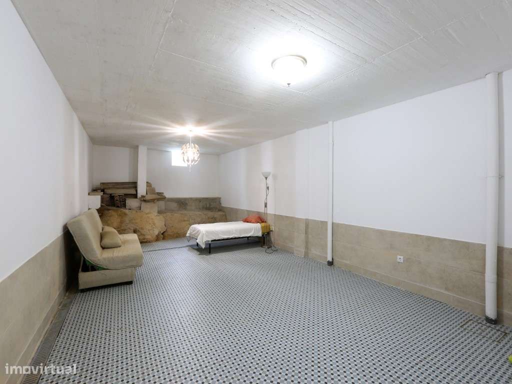 Moradia Geminada T3 com Vistas Deslumbrantes, Localizada na Serra d...-32