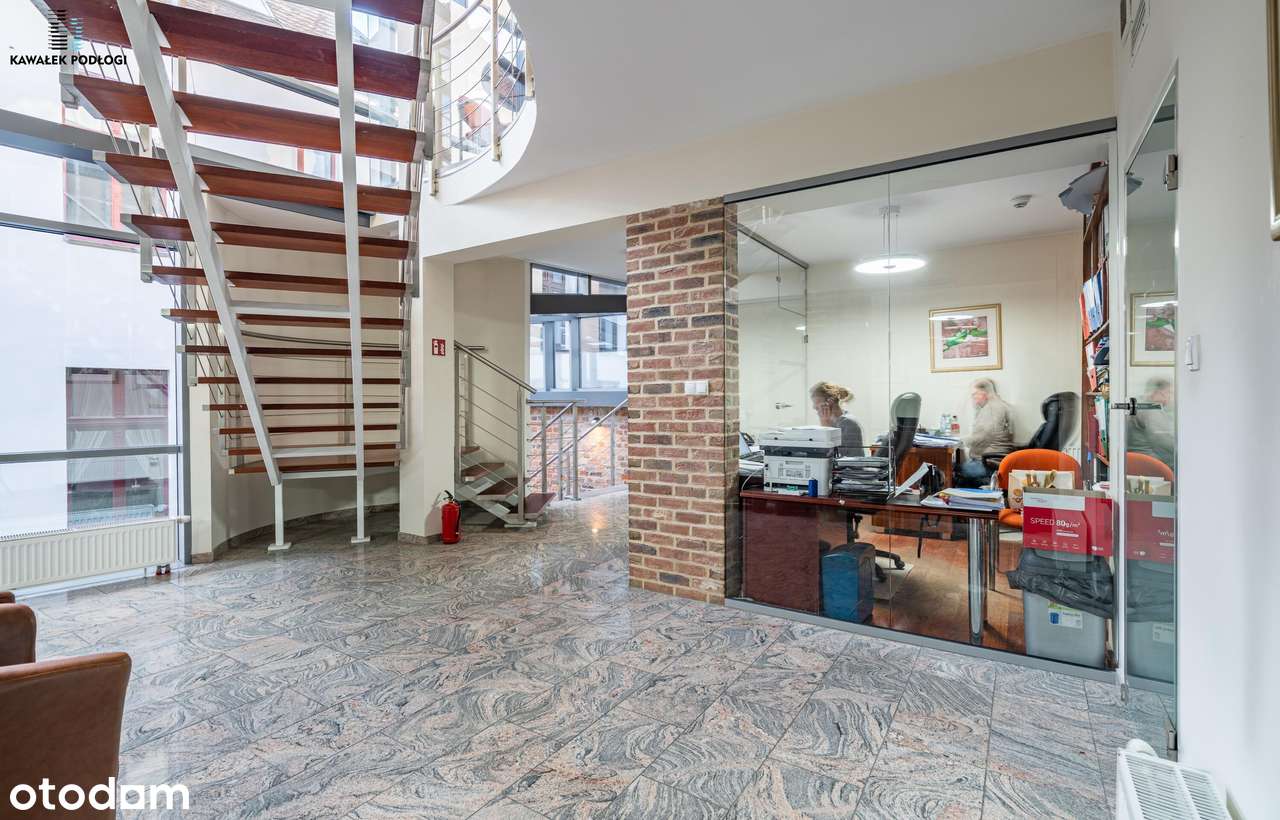 W sercu Torunia, historia spotyka nowoczesność-12