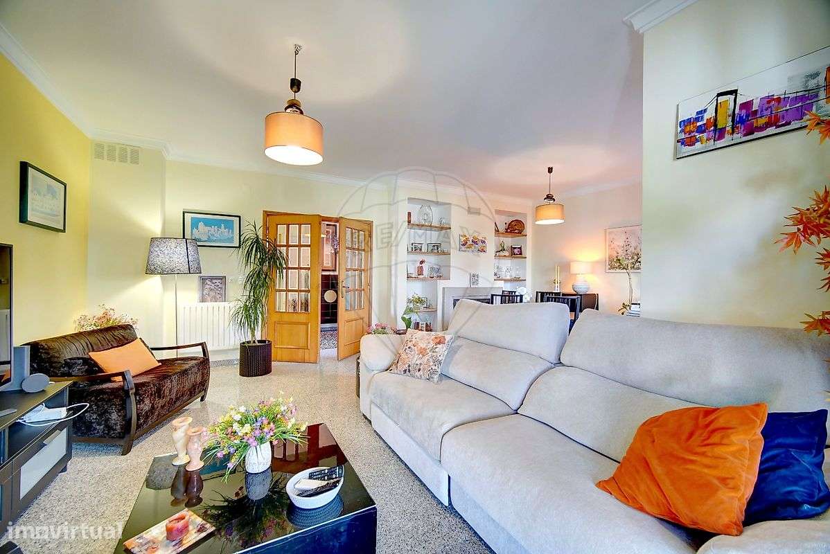 Moradia T4 para venda-15