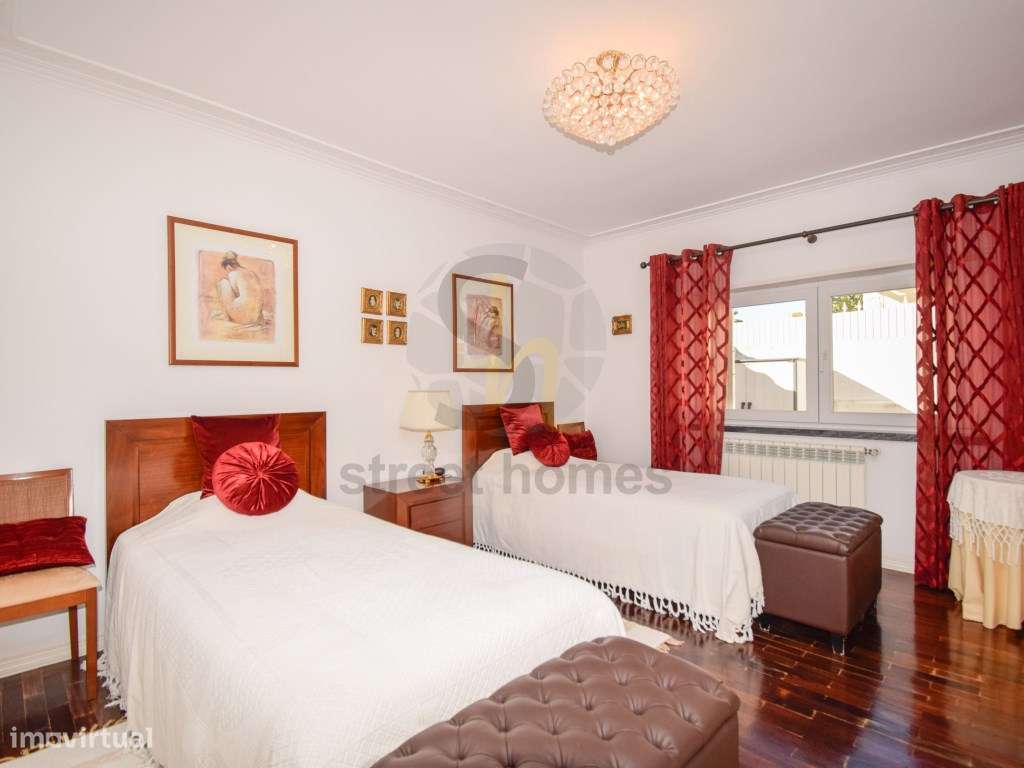 Moradia T6 com piscina na Quinta da Bicuda Cascais-21