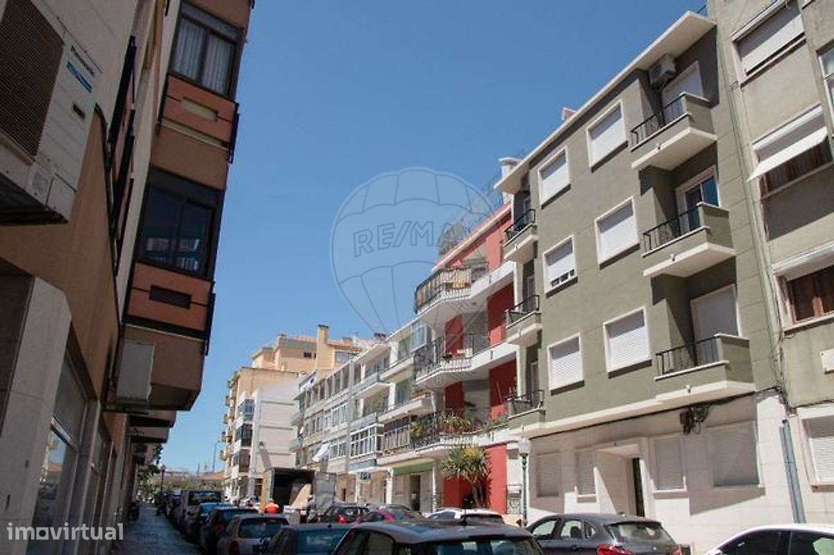 Apartamento T1 para arrendamento - Grande imagem: 2/12