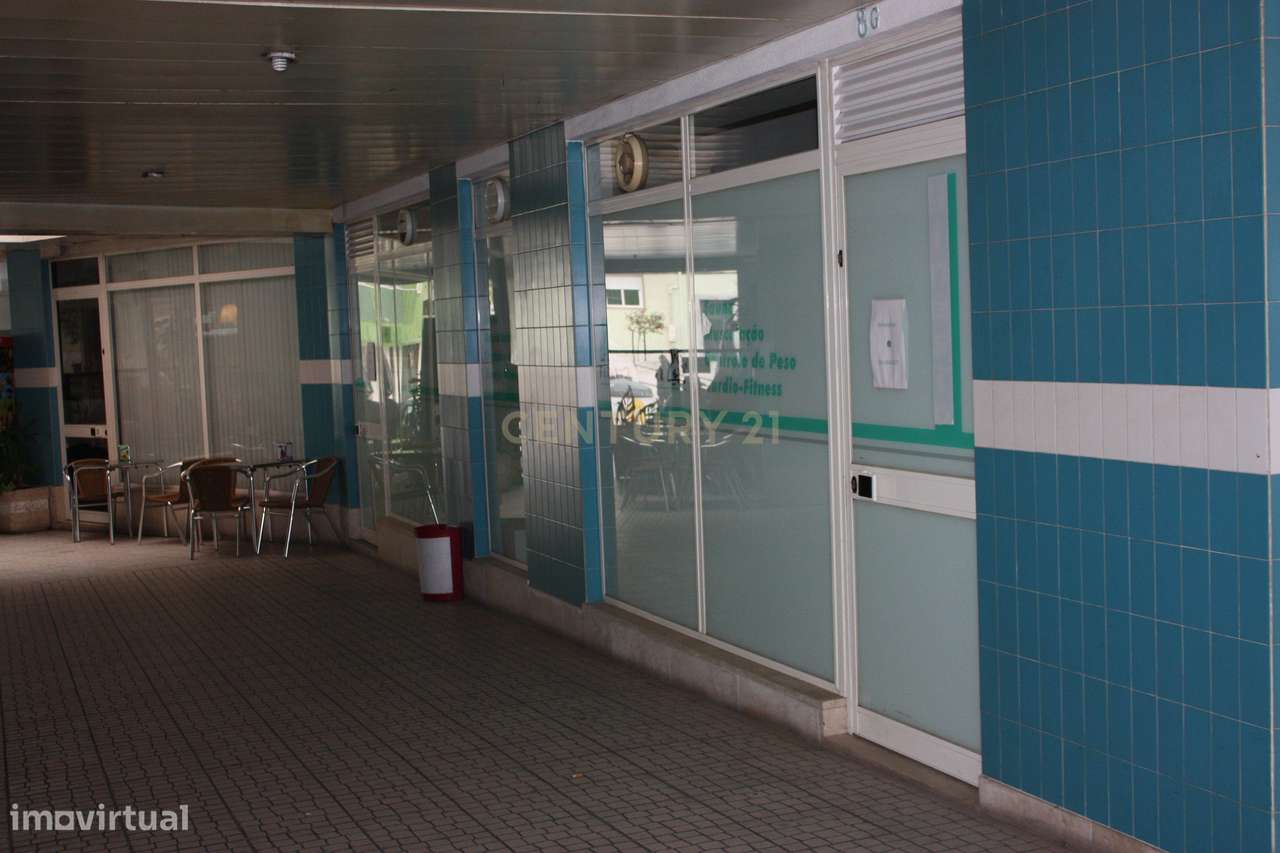 Loja em Cacilhas - Grande imagem: 2/7