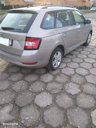 Skoda Fabia 1.0 Ambition - 2