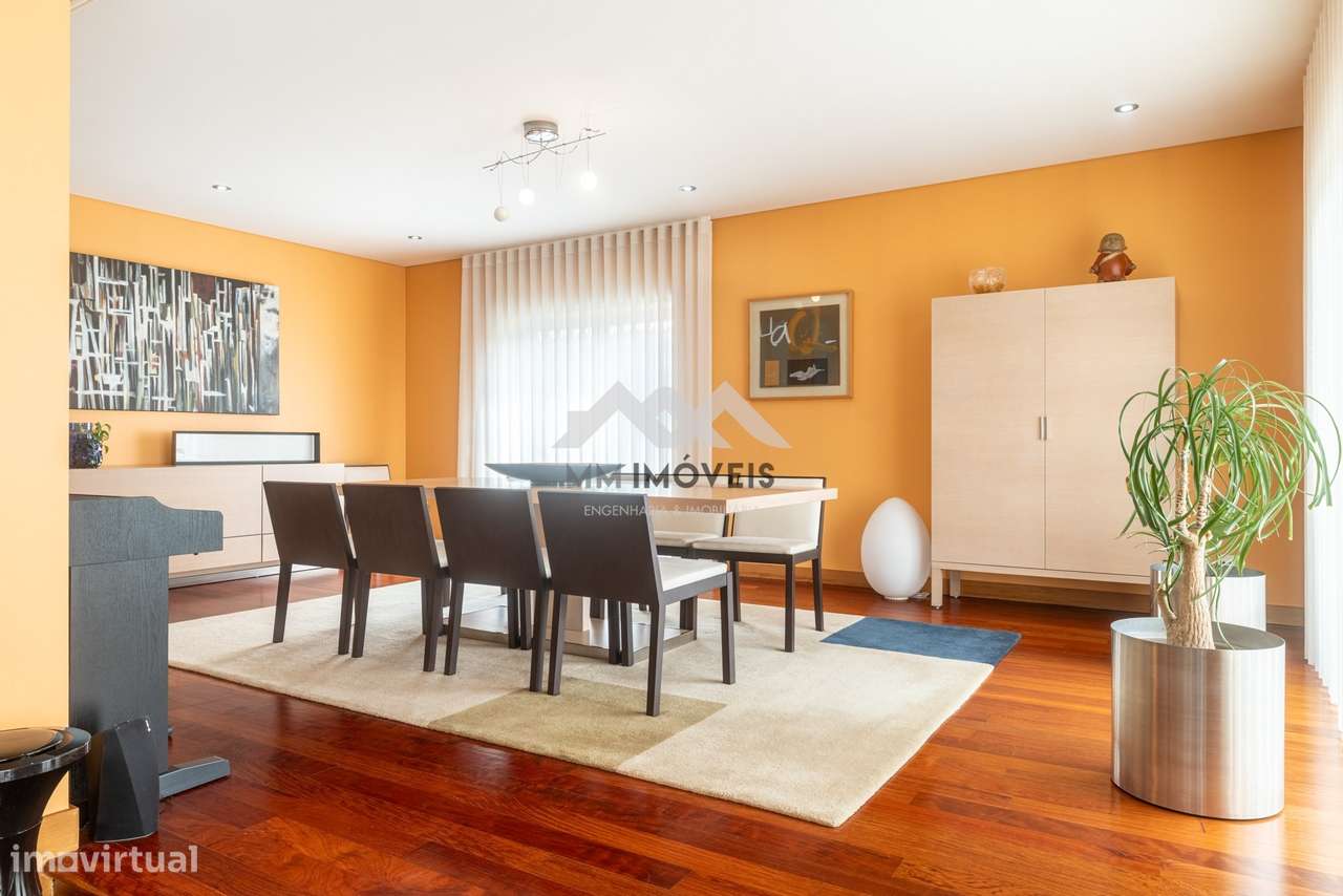 Moradia T6 | Braga | Isolada | Piscina | 1 000m2 | Terraço | Jardim |-56