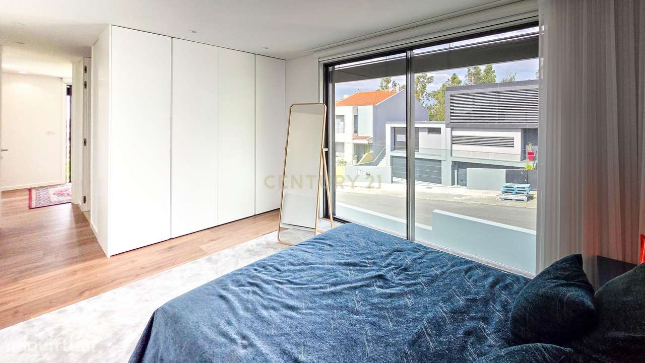 Moradia Contemporânea T4 com Piscina | Arquitetura Premium | Brufe, Vi-25
