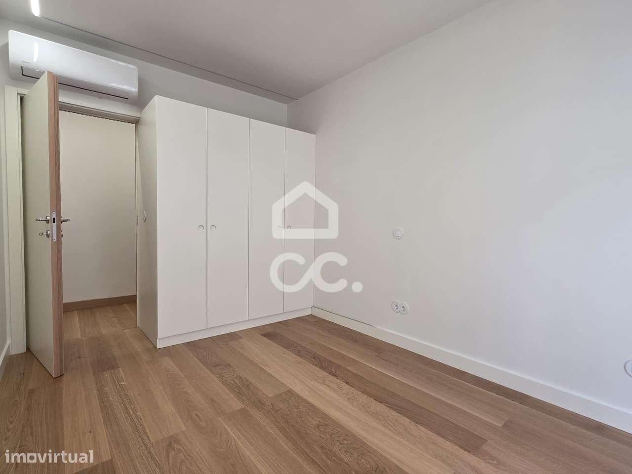 Apartamento T3 de Design Exclusivo no Coração da Baixa de Setúbal-25