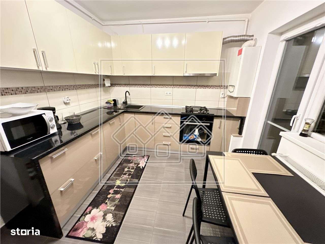 Apartament disponibil imediat, 2 camere, decomandat, balcon, parcare - Imagine principală: 3/19