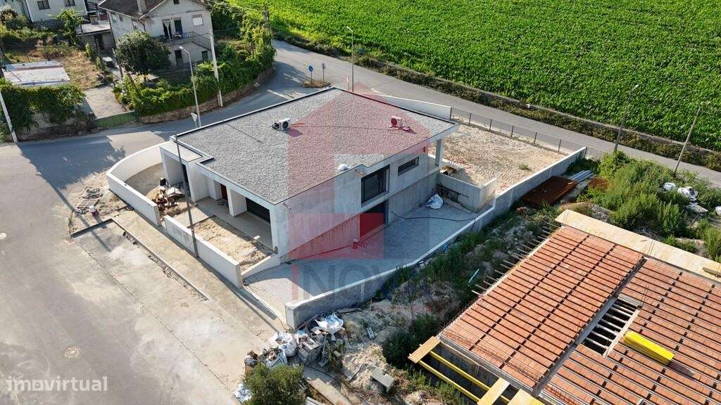 Moradia NOVA V3 ESTRUTURA, Coucieiro - Grande imagem: 4/40