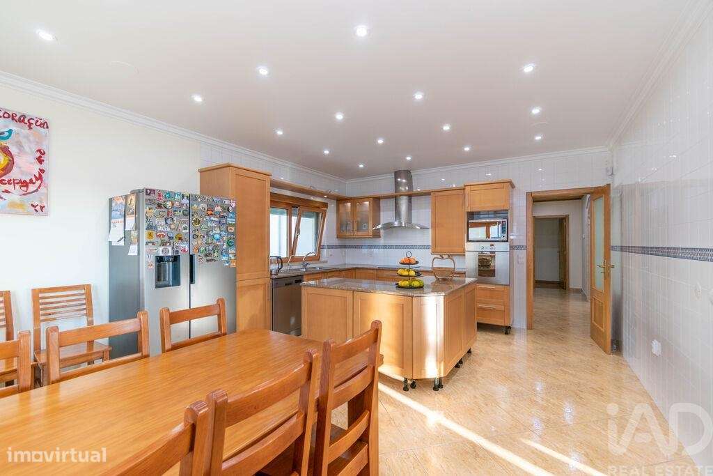 Moradia térrea T4 em Regueira de Pontes de 230,5 m2 - Grande imagem: 4/29