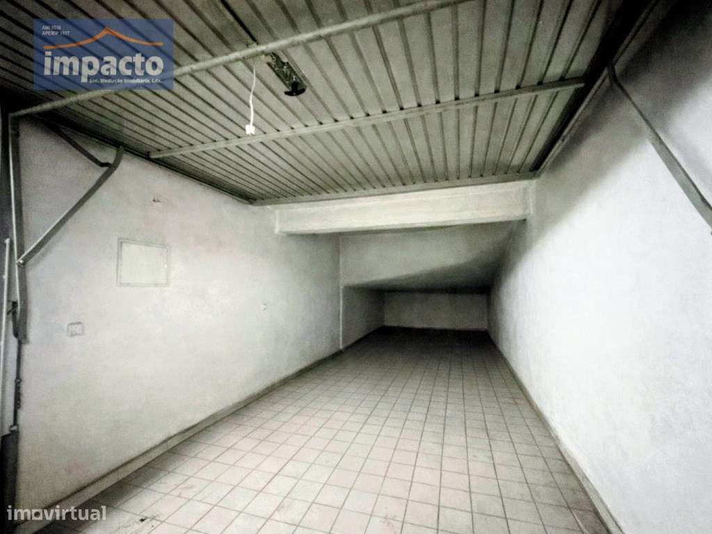 BOX para 1 viatura e arrumos, Choupal, Alverca - Grande imagem: 2/9