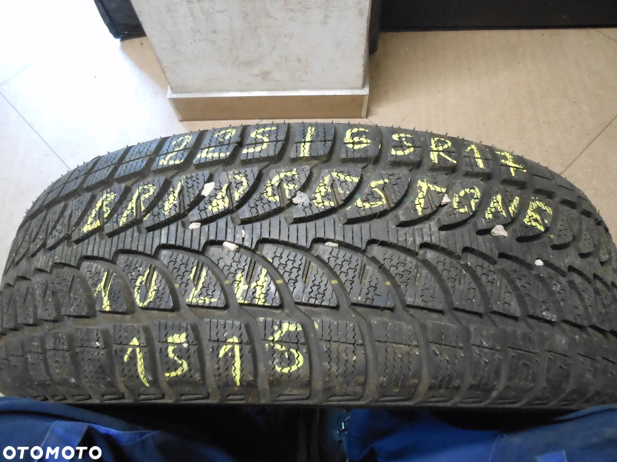 Opona pojedyńcza 225/65r17 bridgestone blizzak lm-80 evo 9mm zima - 1