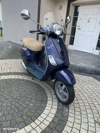 Piaggio Vespa - 2