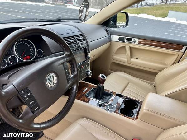 Volkswagen Touareg 3.0 V6 TDI DPF - 11