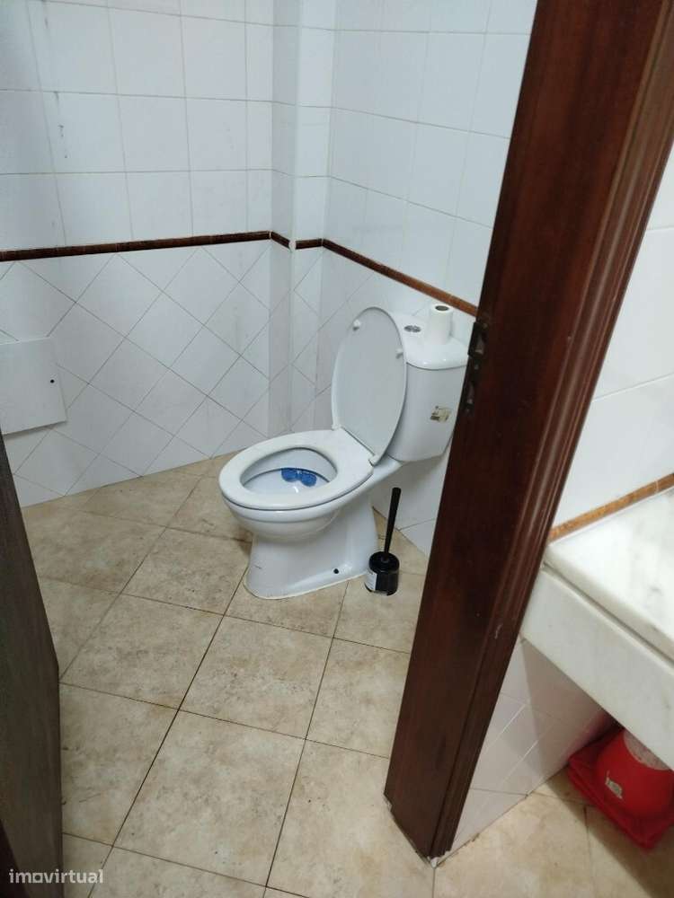 Armazém com 700 m2 para arrendar em Pero Pinheiro - Sintra - Grande imagem: 5/19