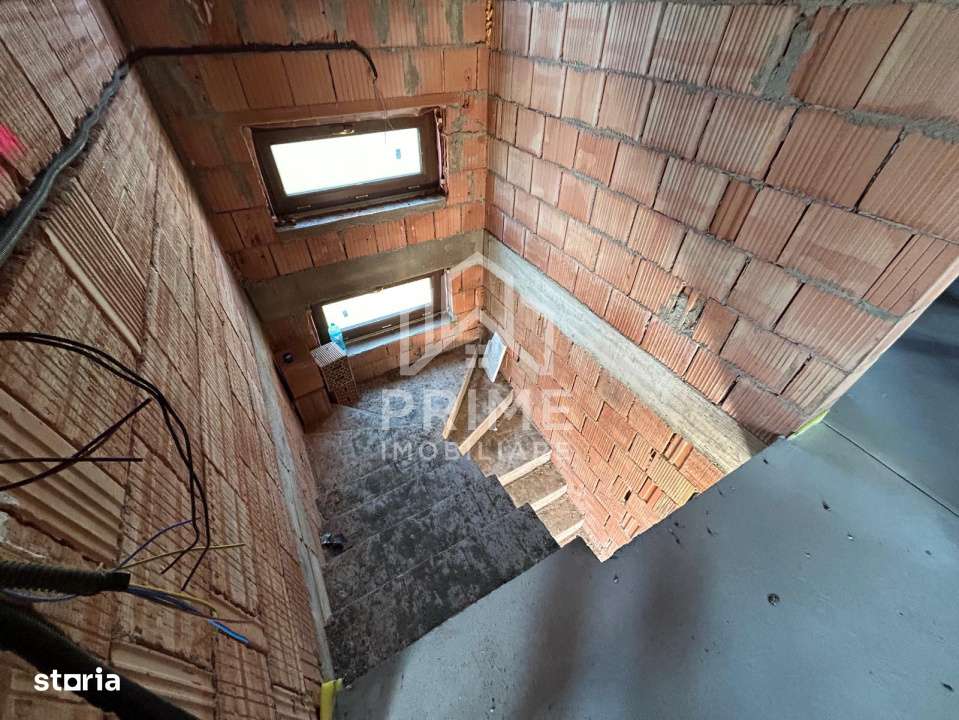 DE VANZARE - CASA LA ROSU, 5 camere, 240 mp utili - D+P+1 - Micesti - Imagine principală: 4/12