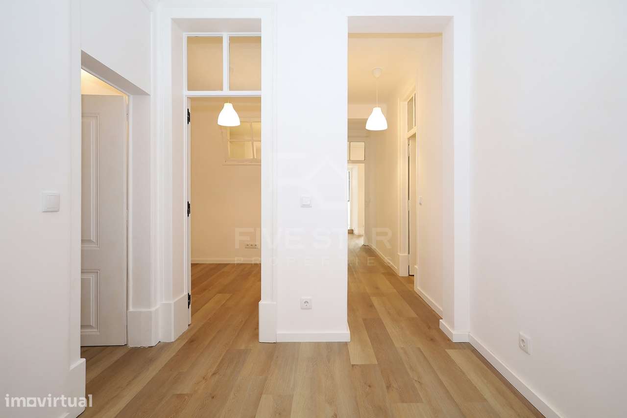 T1+1 - Príncipe Real - Renovado - Jardim Privado-6