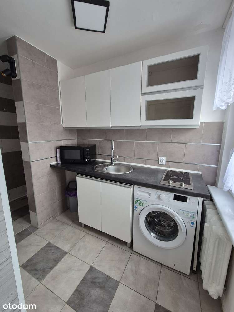 Umeblowana Kawalerka BEZ PROWIZJI - spółdzielczo-własnościowe prawo-4