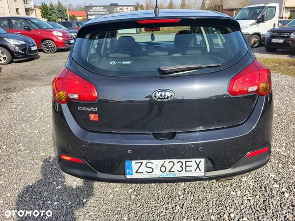 Kia Ceed Cee'd 1.6 GDI Business Line - 6