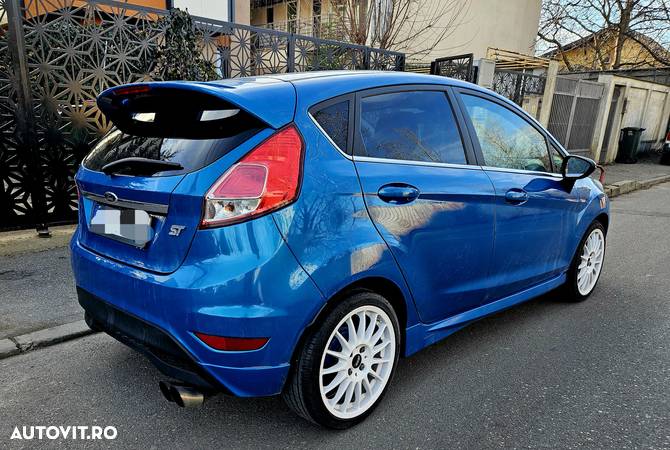 Ford Fiesta - 5