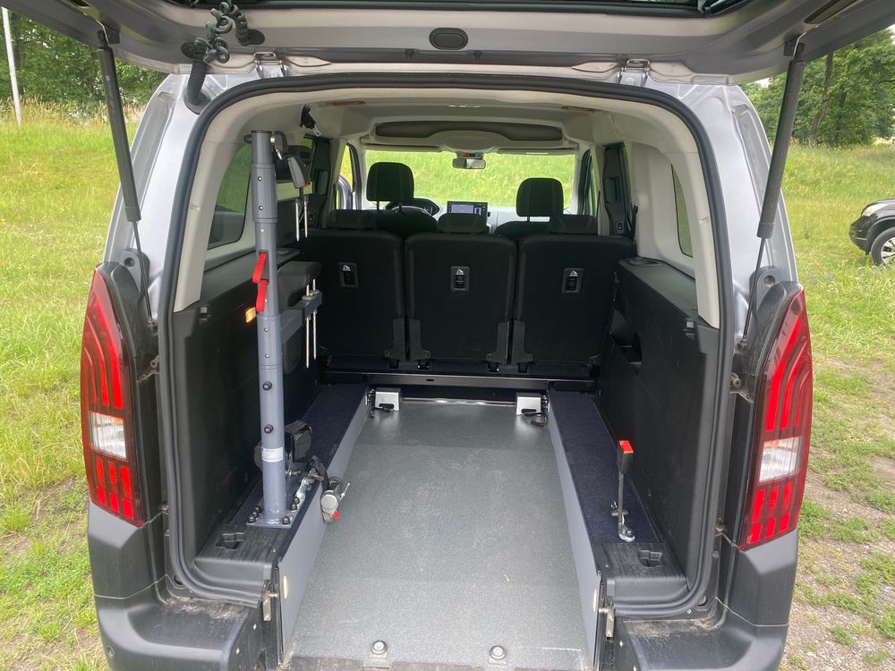 Peugeot Rifter 130 L1 EAT8 GT 2024