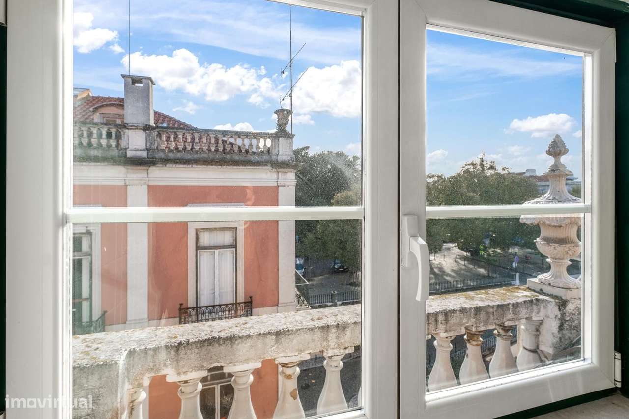 Apartamento T2 com varanda, Príncipe Real, Lisboa-6