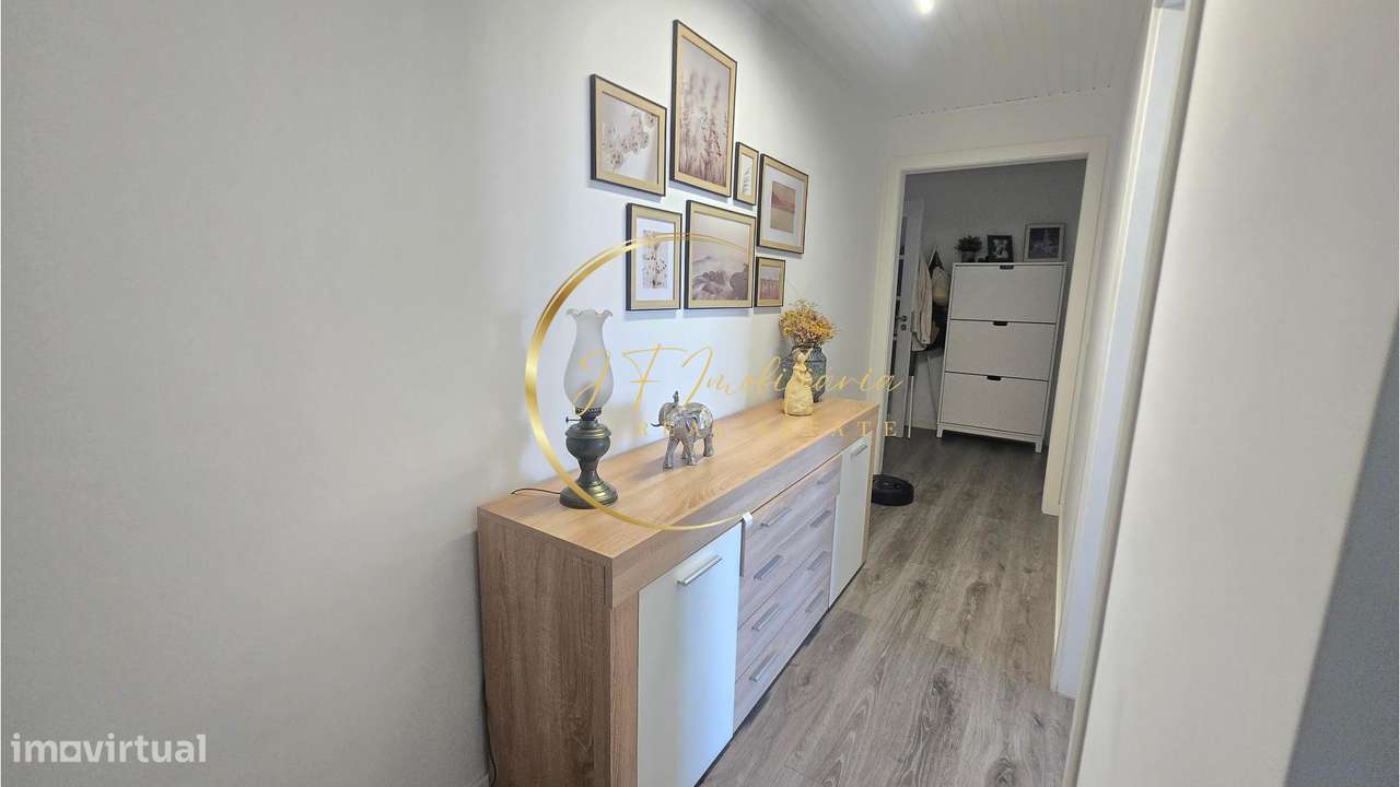 Apartamento T2 em Azurva com garagem-16
