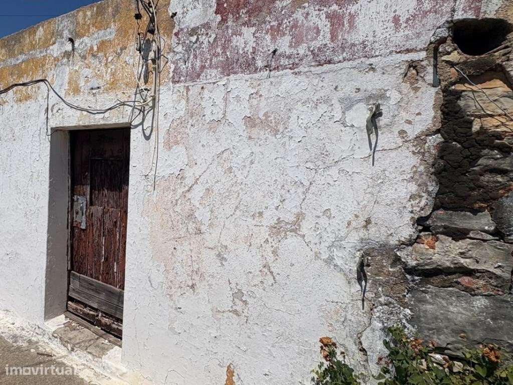 Moradia Antiga com Potencial em Vale Telheiro, Loulé, Algarve - Grande imagem: 2/14
