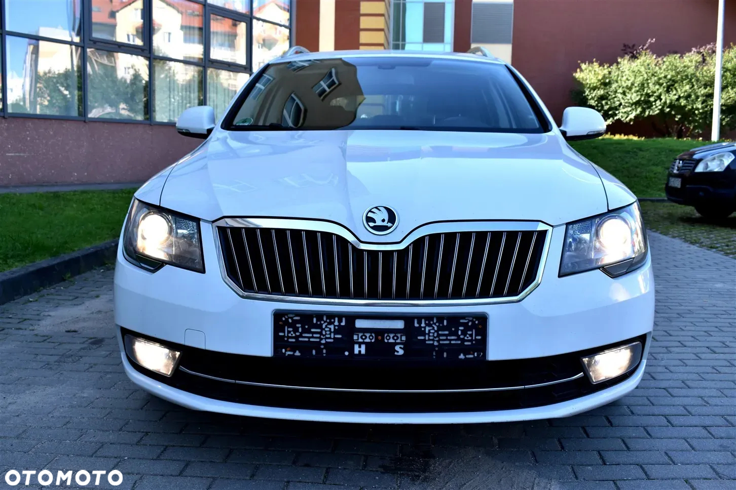 Skoda Superb Combi 2.0 TDI Elegance - 2