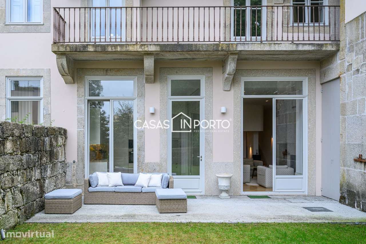 Apartamento T3 Duplex com Jardim Privativo em Edifício Histórico - Grande imagem: 2/43