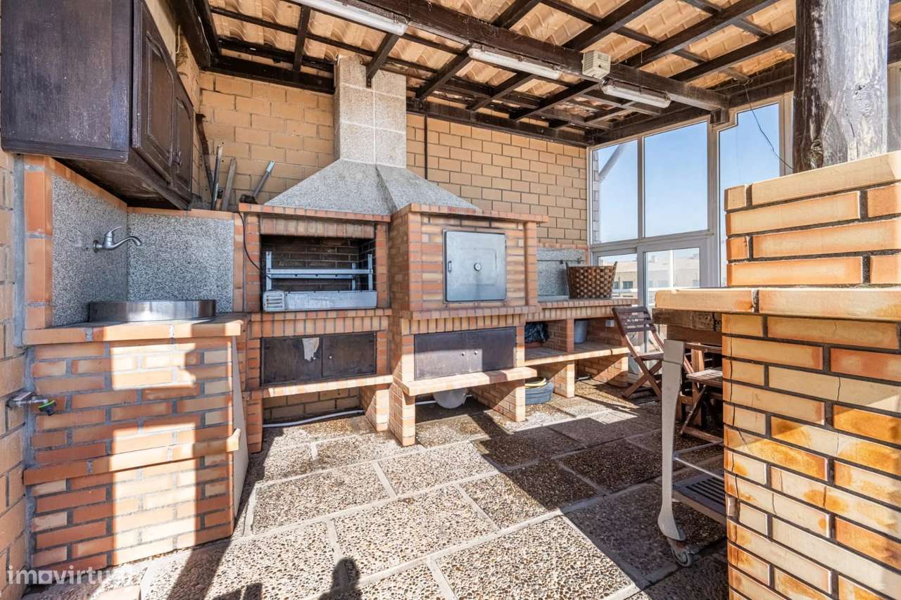 Venda Penthouse 1ª Linha Mar, T4+1 layout premium, terraço, Av da Beir - Grande imagem: 5/41