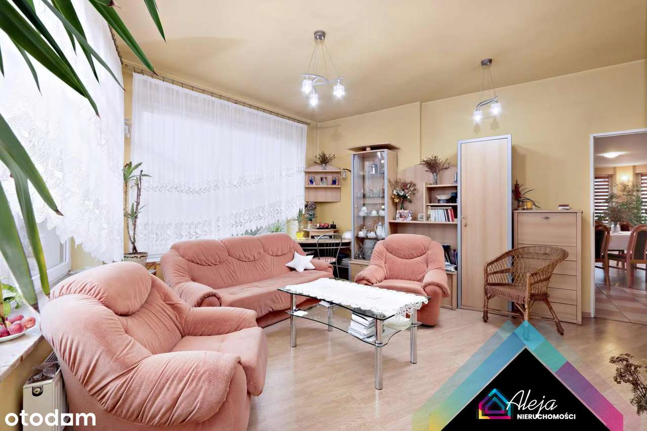 Uniwersalny Dom 350m.kw. czeka na Ciebie!-6