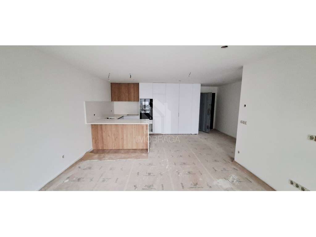 Venda Apartamento T1Cobertura com Terraço Novo, em Real, Braga-1