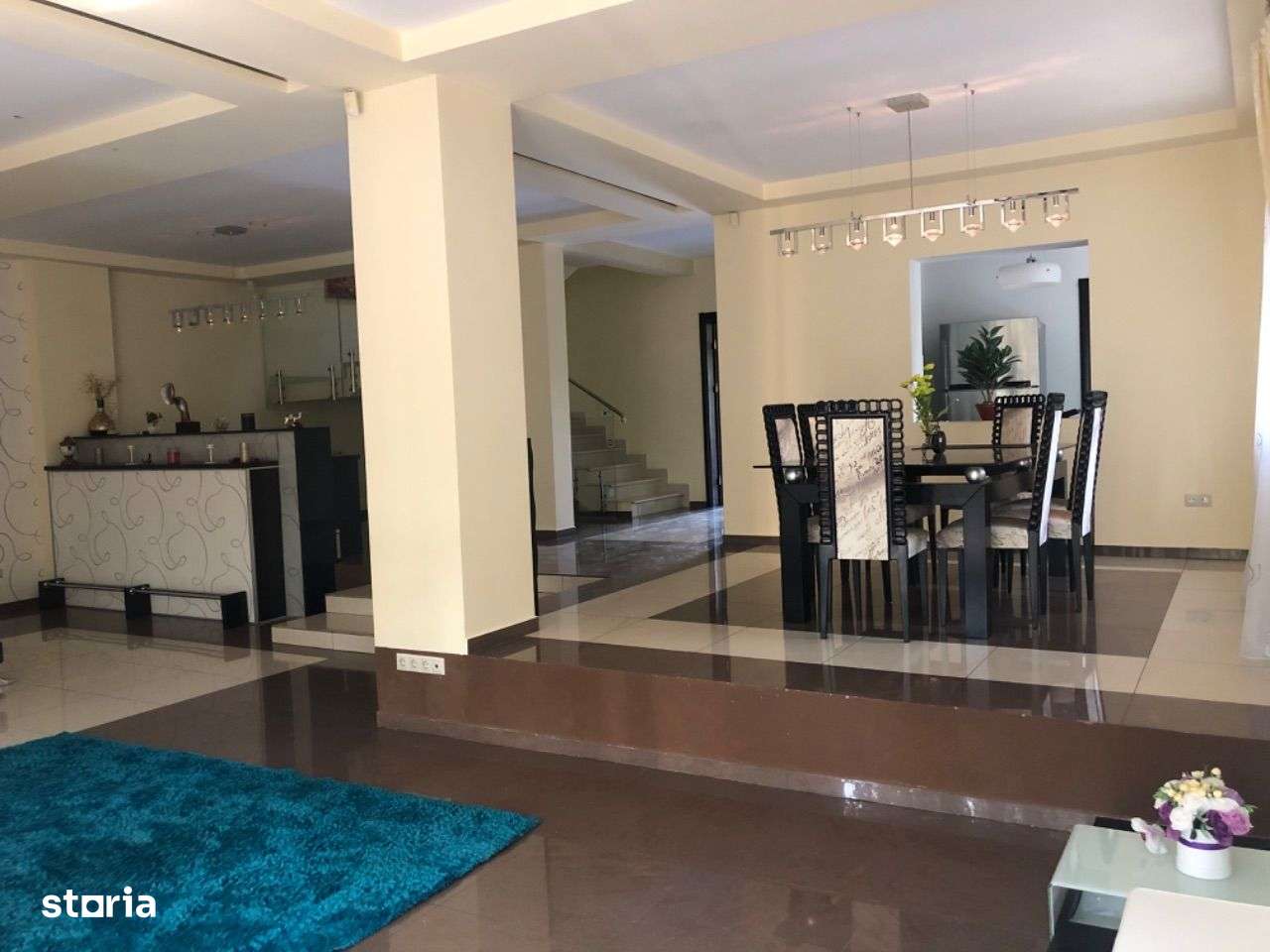 Casa de lux Trivale - Imagine principală: 4/8