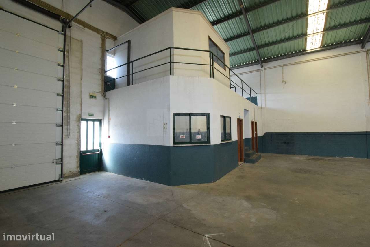 Armazém - Zona Industrial do Fundão - Grande imagem: 4/19