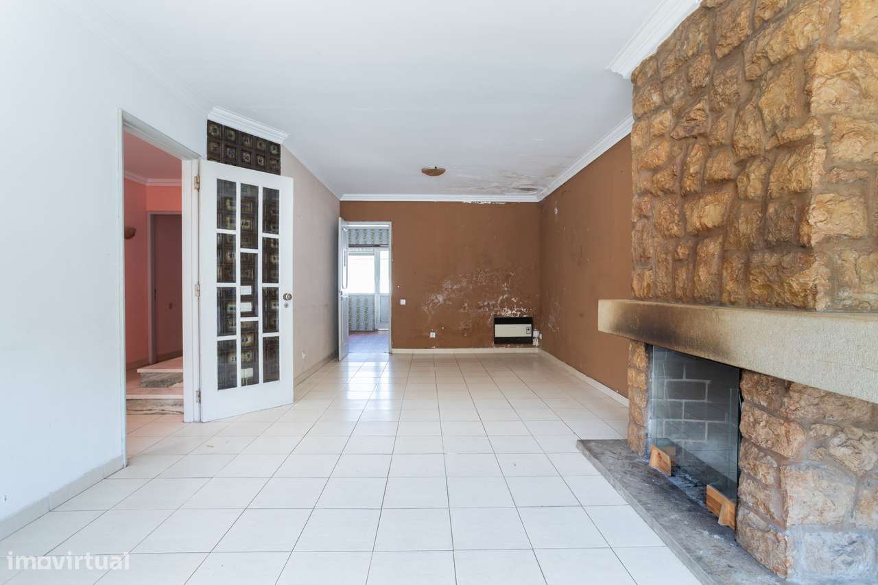 MONTIJO HOUSE - Moradia T5 - para remodelação - Grande imagem: 3/37
