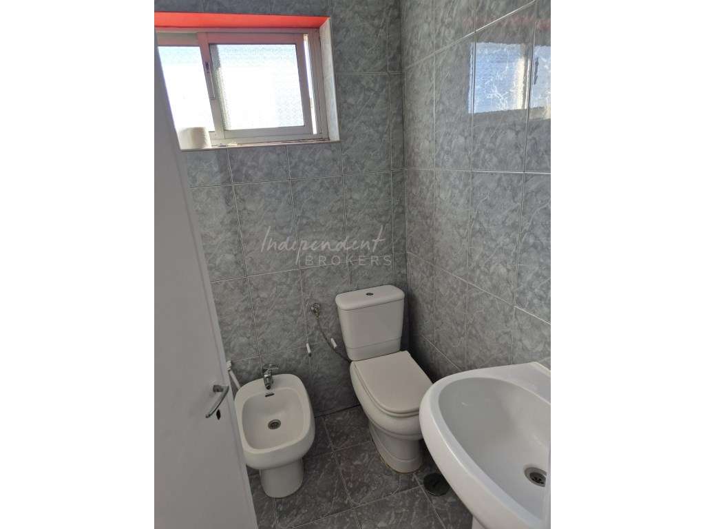 Apartamento T3 com vista esplendorosa-28