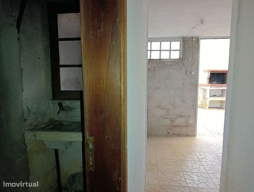 Moradia T4 p/remodelar, Póvoa, Figueira de Lorvão, a 20 km de Coimbra-56