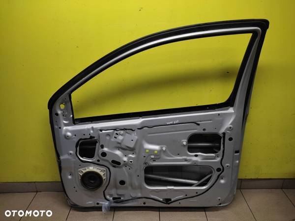 TOYOTA YARIS I DRZWI PRAWY PRZÓD LAKIER 199 - 7