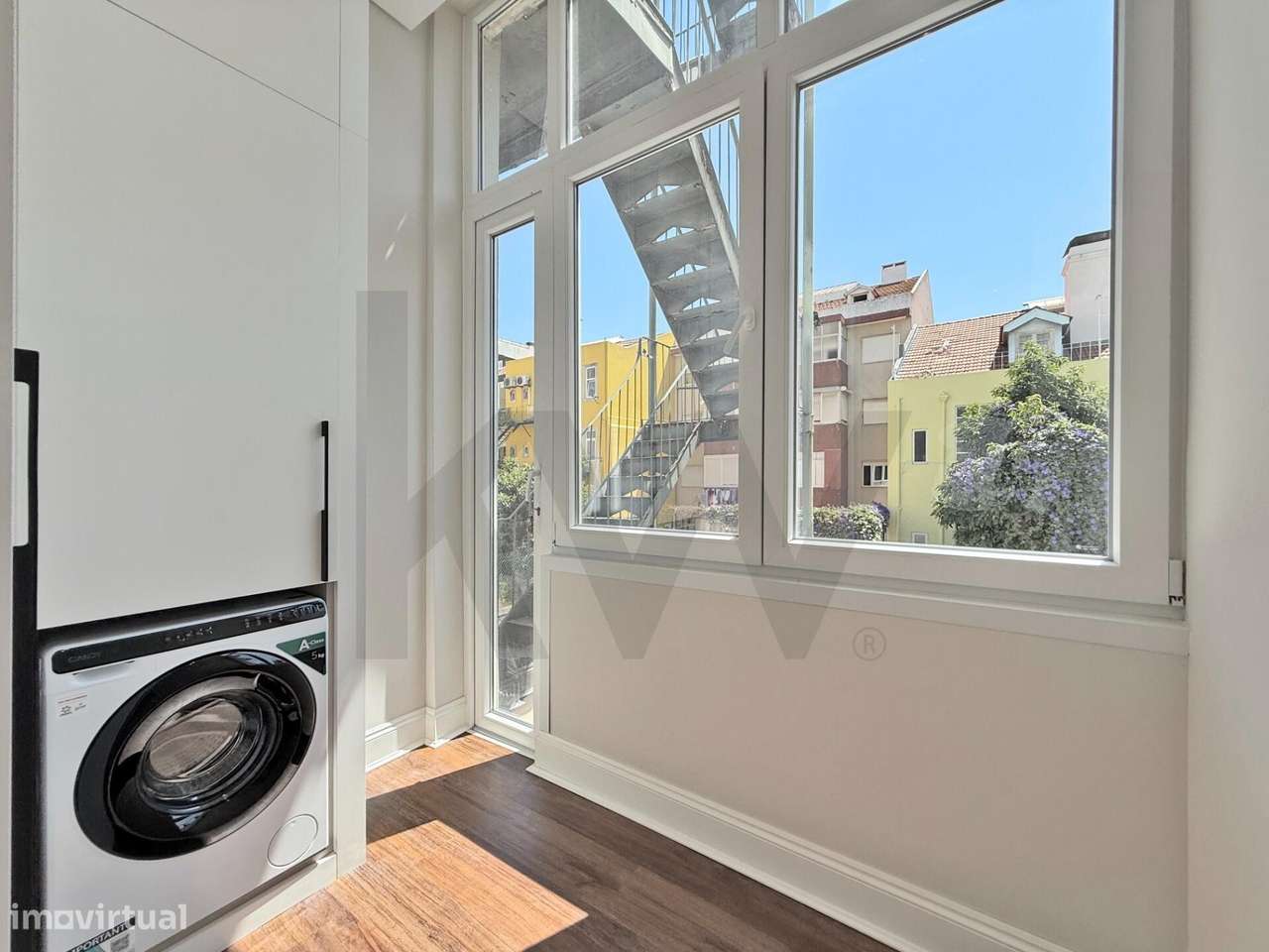 T3 REMODELADO | 2 SUITES | CLOSET | LOGRADOURO 35 m2 | AV. ALMIRANTE R-24