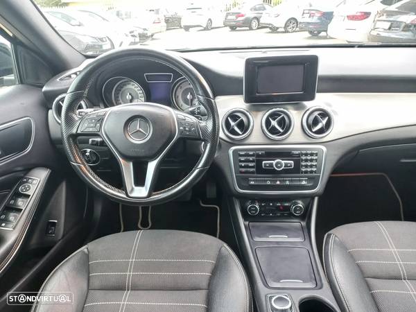 Mercedes-Benz GLA 220 CDI 4Matic 7G-DCT - 15