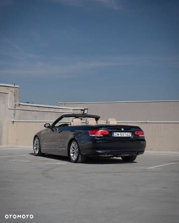 BMW Seria 3 335i Cabrio - 7