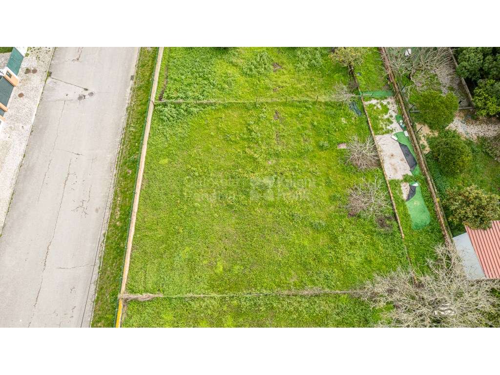 Terreno com 494 m2, em Azeitão - Grande imagem: 4/21