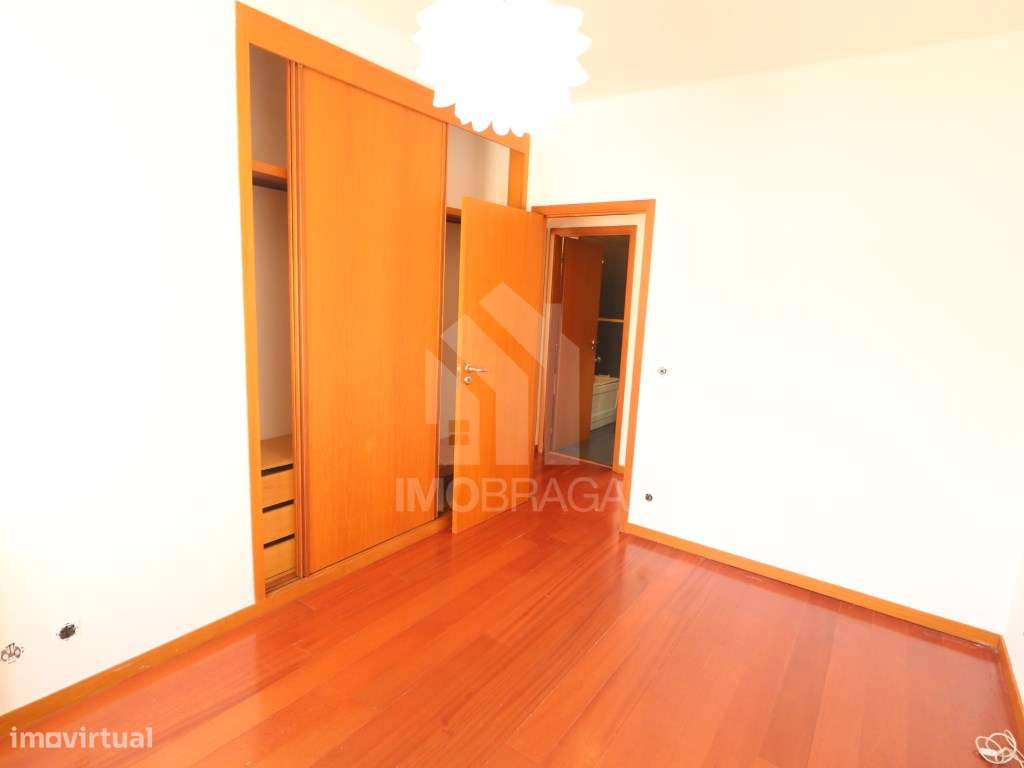 Venda Apartamento T2 em S. Vitor, Braga-12