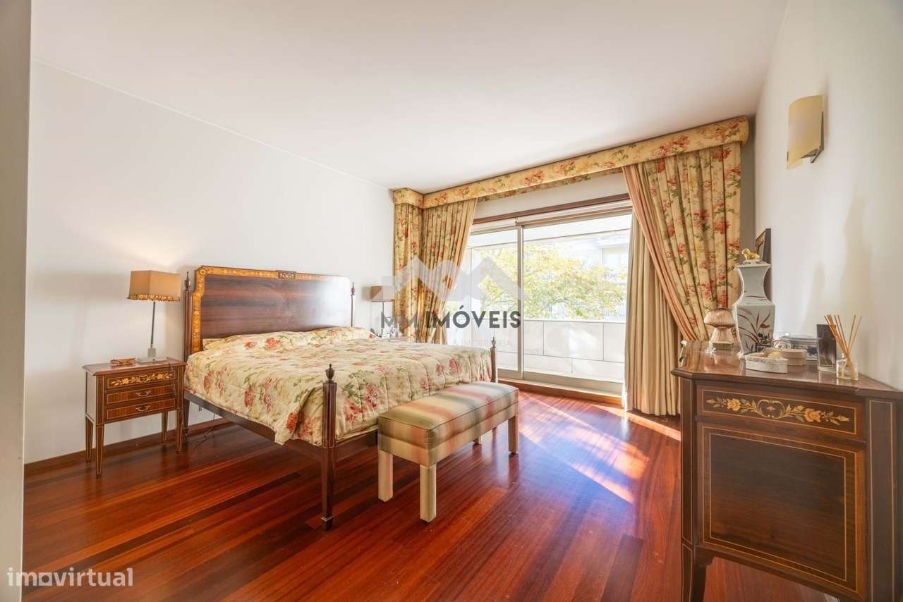 Apartamento T5+1 | Aviz | LUXO | 3 suites | 3 l. Garagem | Varandas | - Grande imagem: 3/60