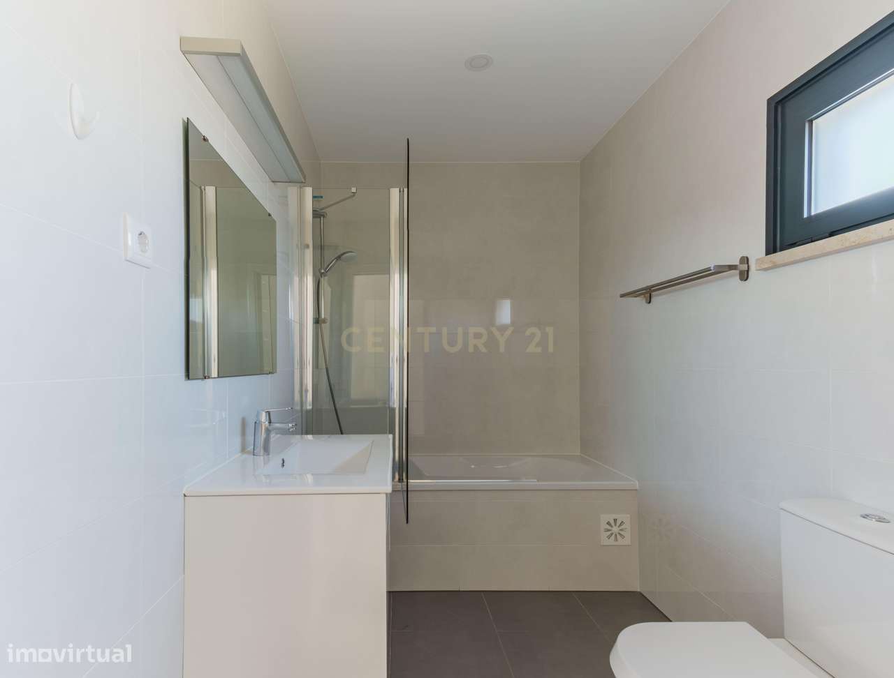 Moradia T3 Premium com Piscina Aquecida | Nadadouro – Costa de Prata-43