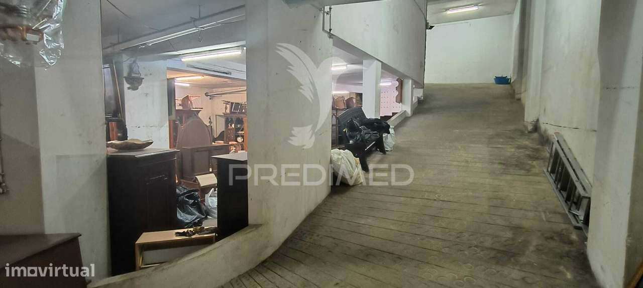 Garagem com 256m² no Centro de Vila Nova de Gaia - Grande imagem: 2/14