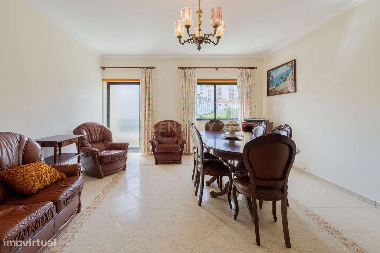 Apartamento T3  Feijó Almada Parque da Paz-6